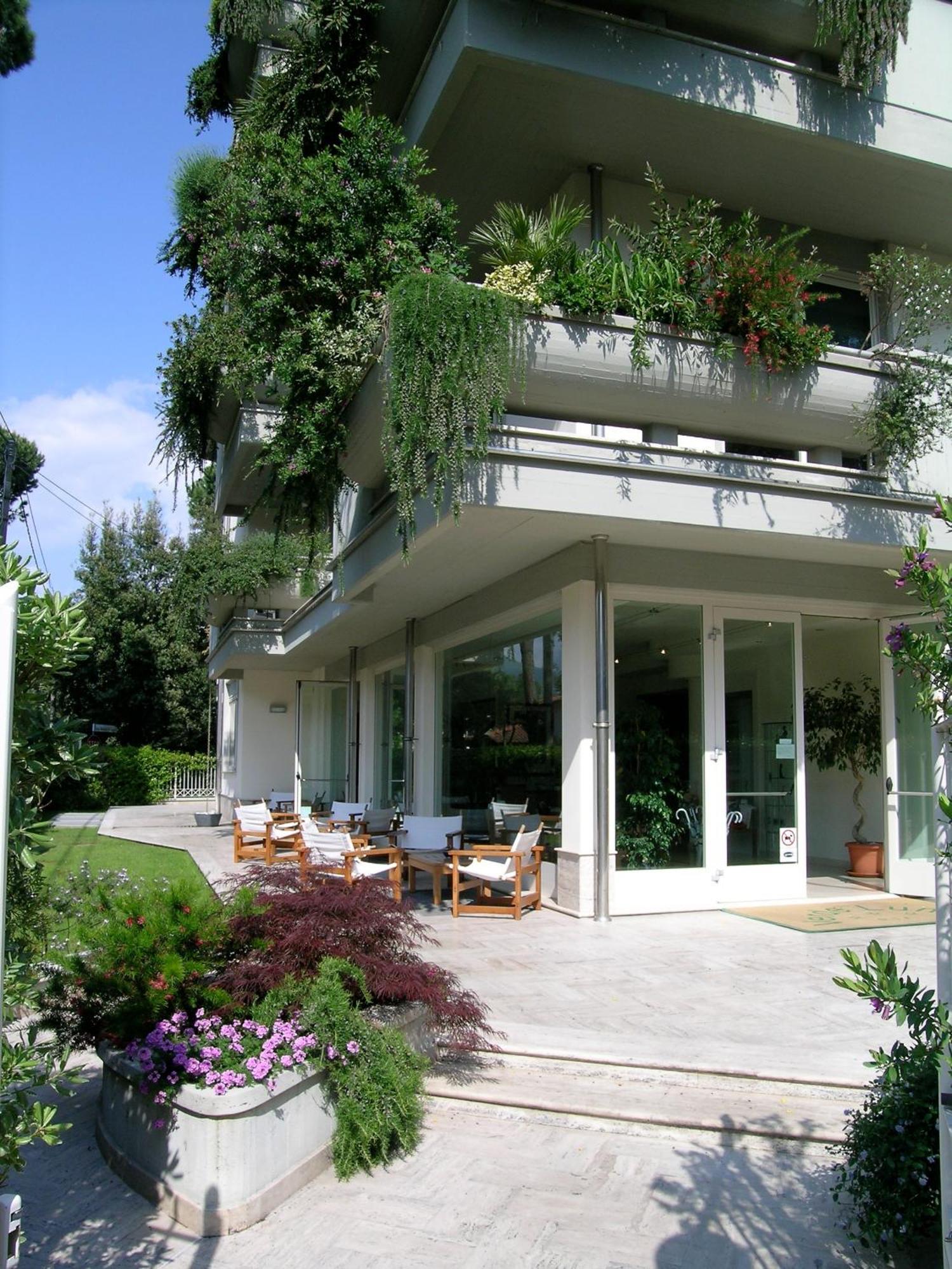 Verdeluna Aparthotel Marina di Pietrasanta Zewnętrze zdjęcie