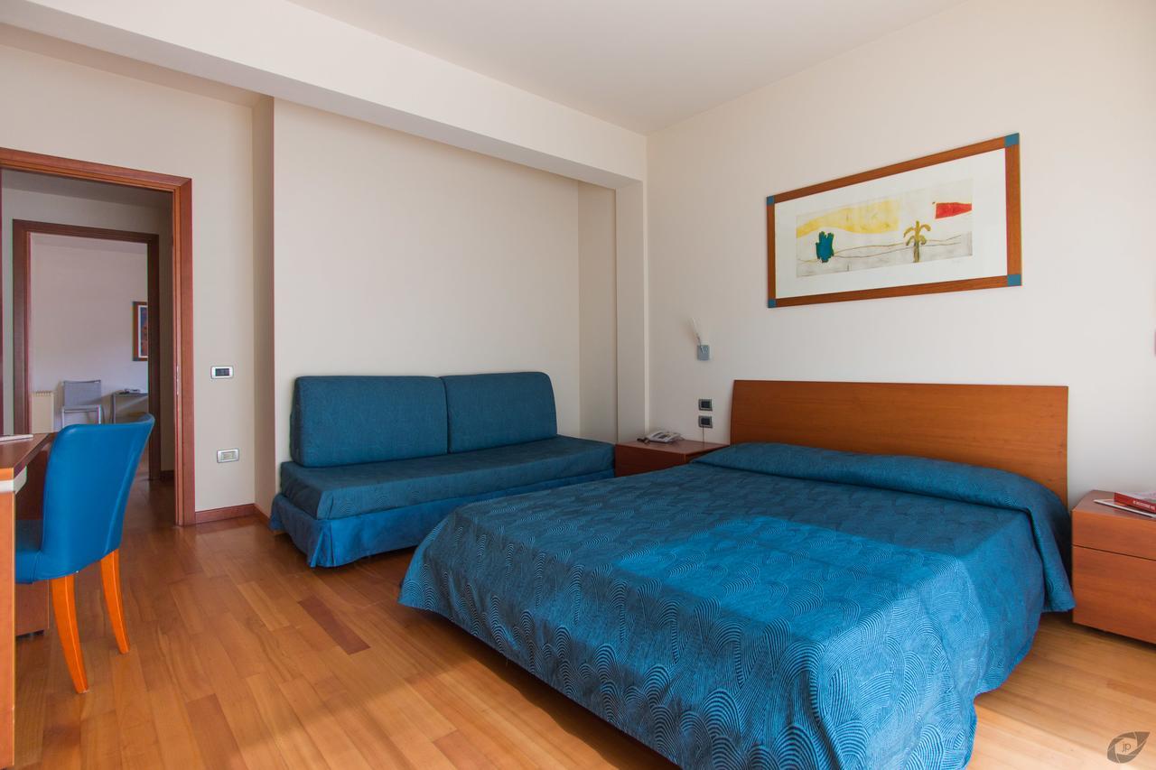Verdeluna Aparthotel Marina di Pietrasanta Zewnętrze zdjęcie